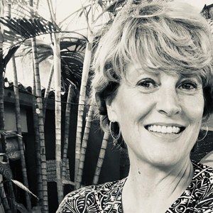 Meet your Posher, Julierae